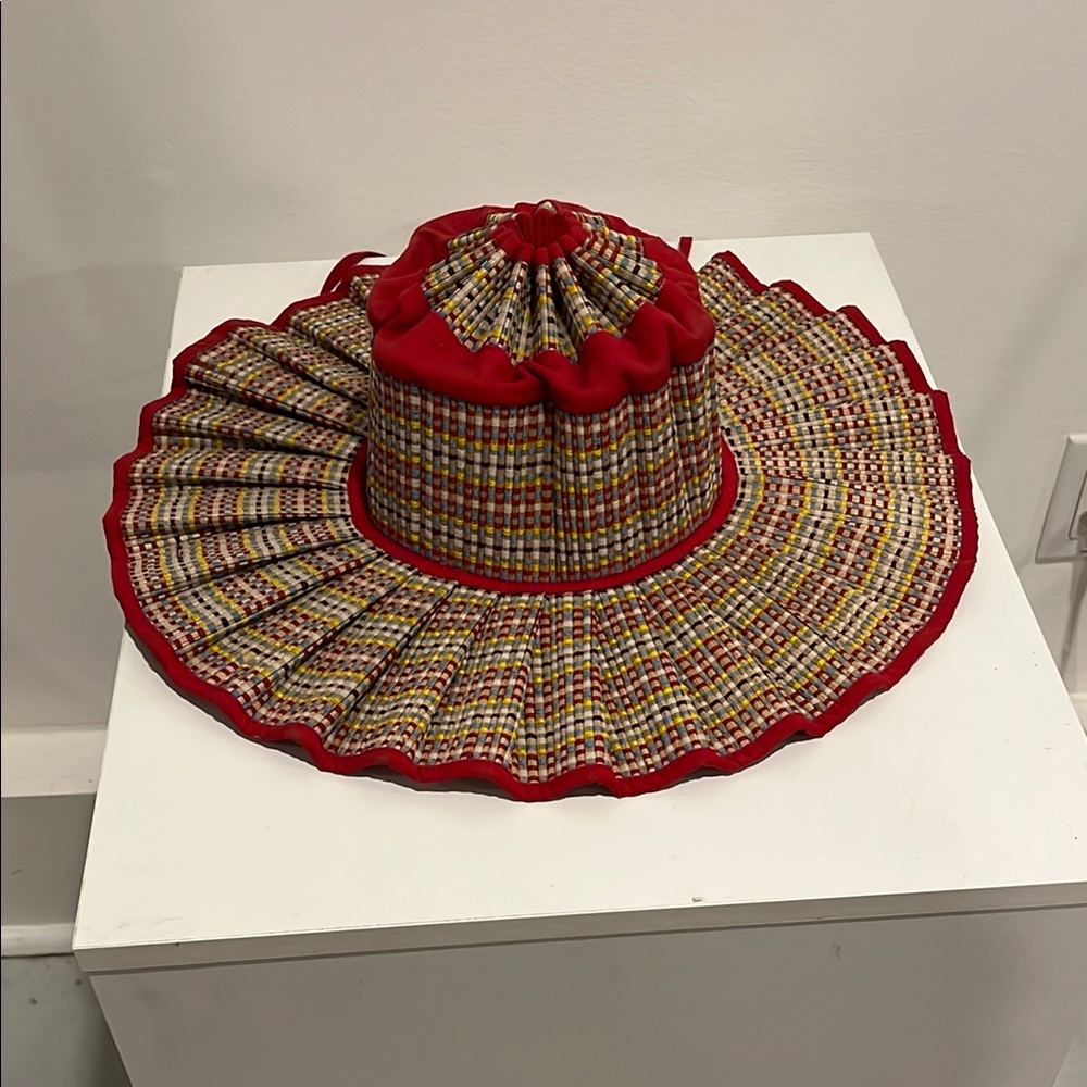 Red Wide-Brimmed Sun Hat with Wavy Design
